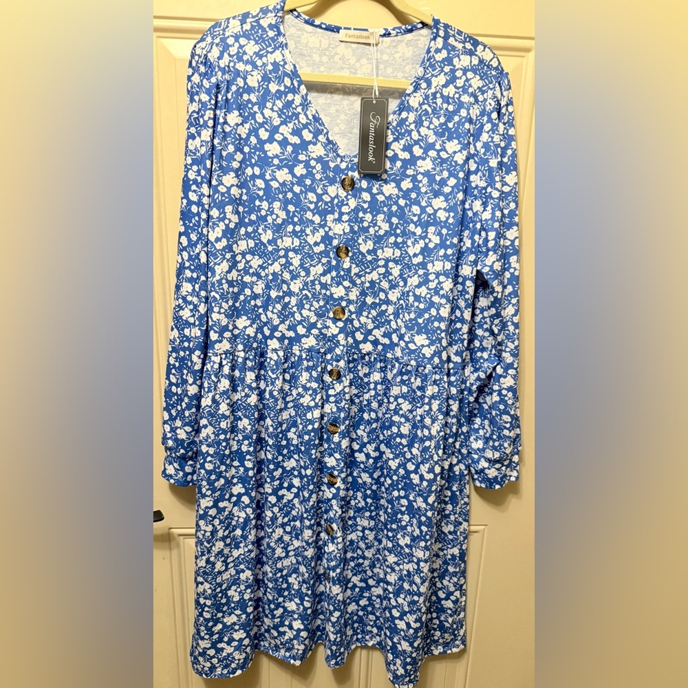 Fantaslook Blue and White Floral Dress Long Sleeved V Neck Faux Button Detail 2X